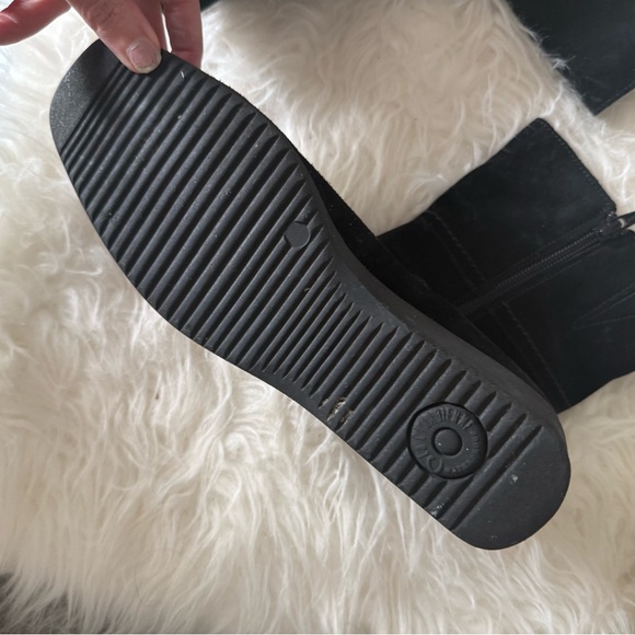 La canadienne black Seude boots 9 - Picture 3 of 5